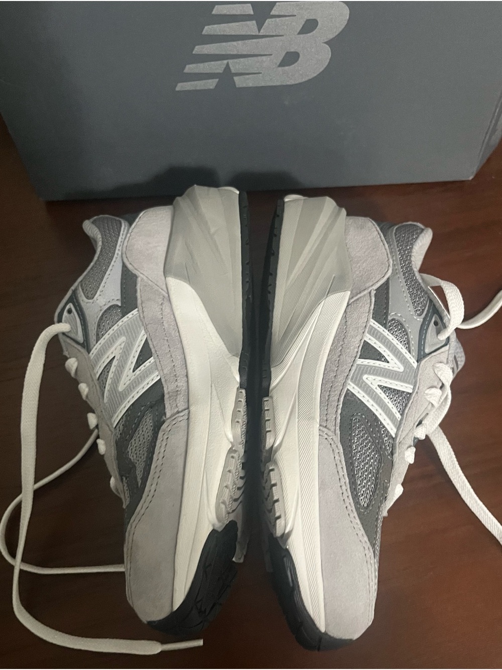 New Balance 990 Light Gray and White Running Shoe - Picture 6 of 13